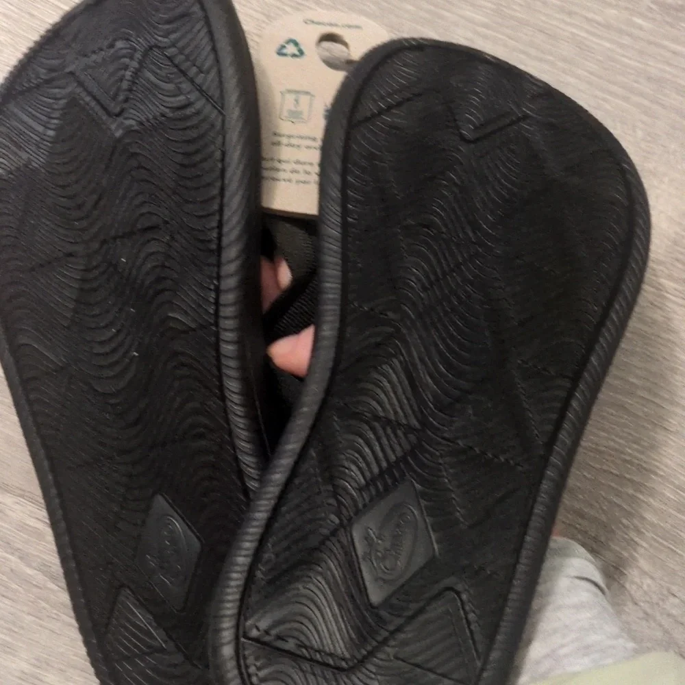 Chaco chillos flip tube size 8